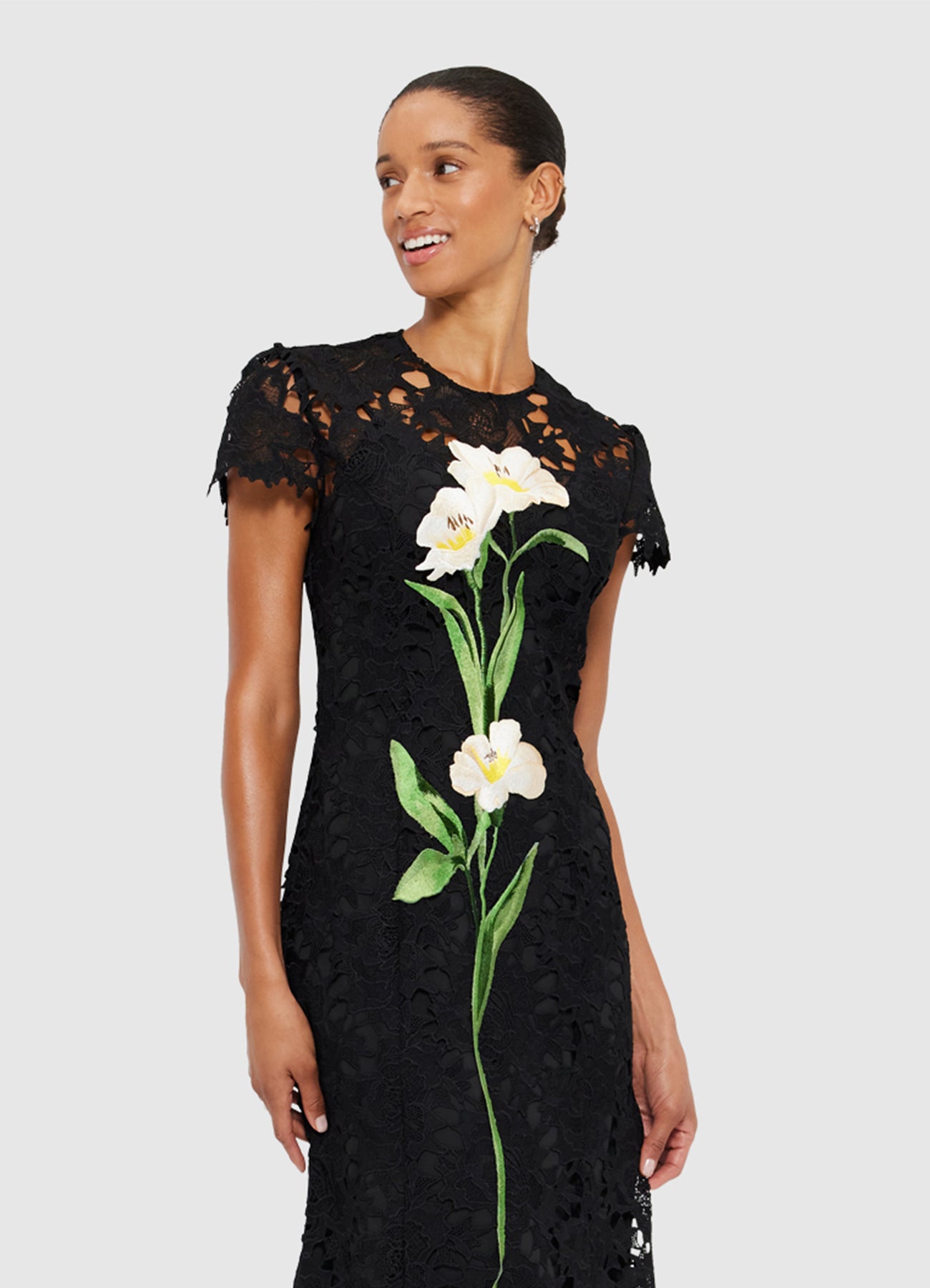 【MONOHA】Lace dress (black) Prada Black Lace Dress Runway Fall 2008 – Basha Gold