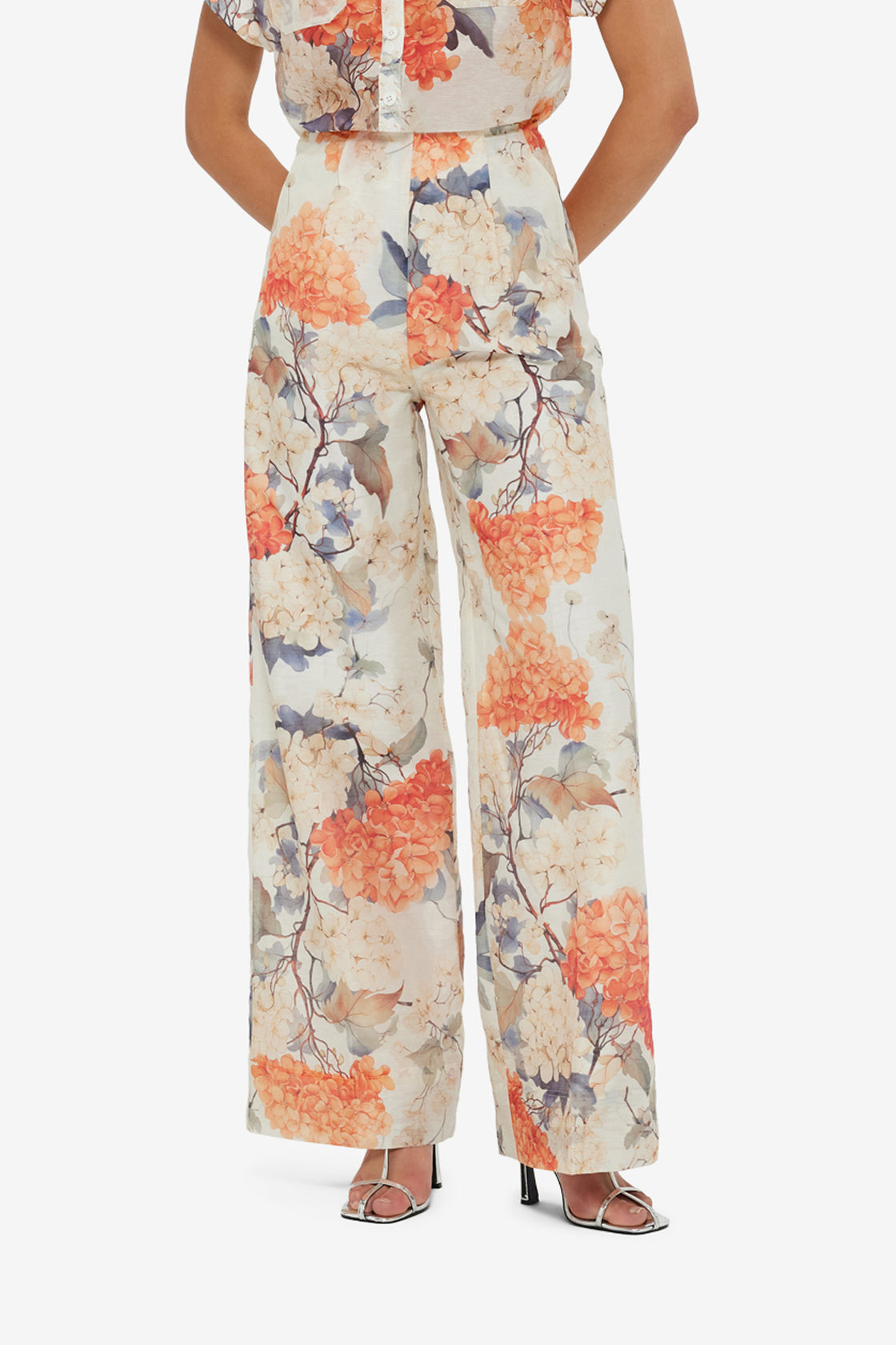 Exclusive Leo Lin Luisa Pants - Hydrangea Print in Vanilla