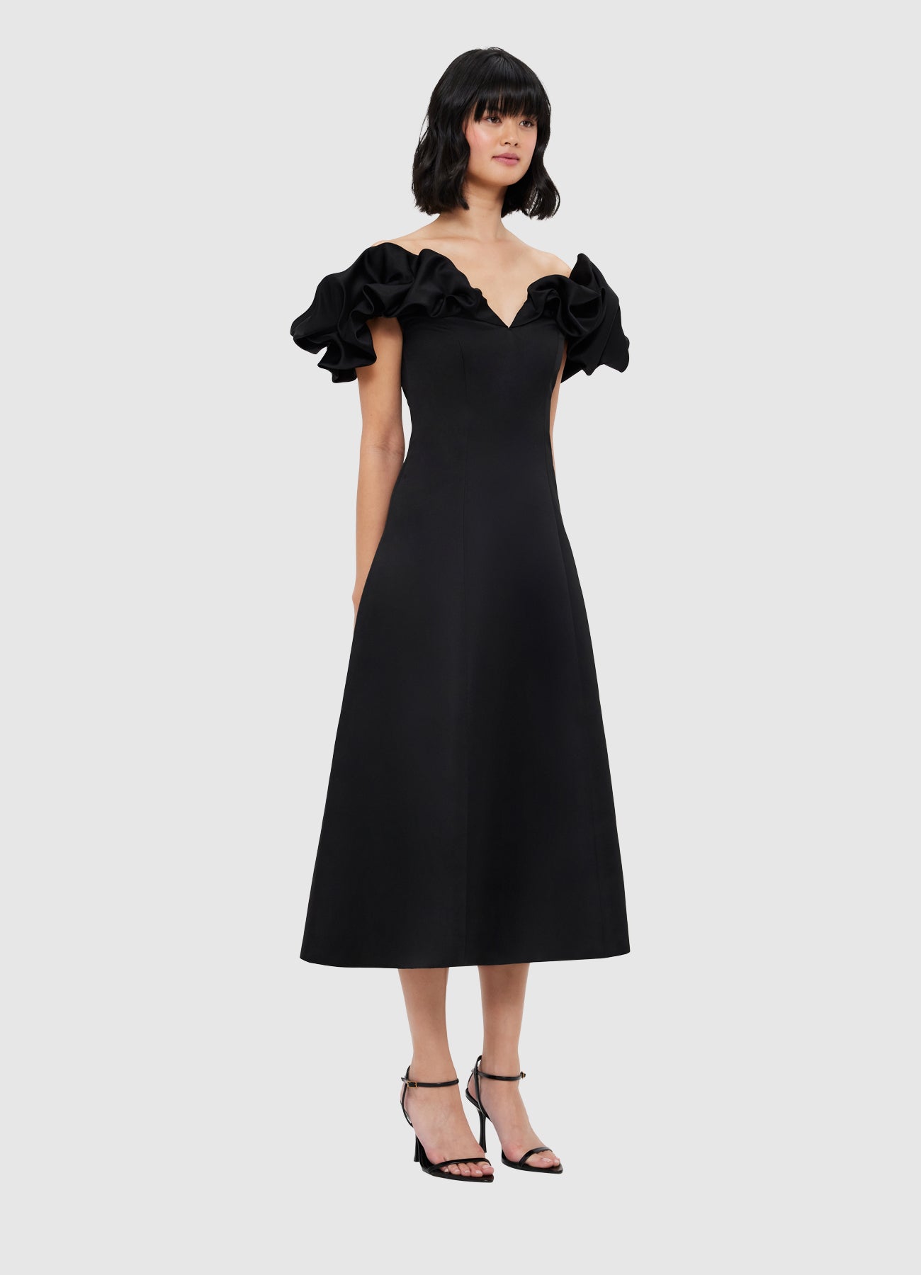 【ANDRESD】frills flare dress / black Annie Off Shoulder Frill Midi Dress - Ebony – LEO LIN
