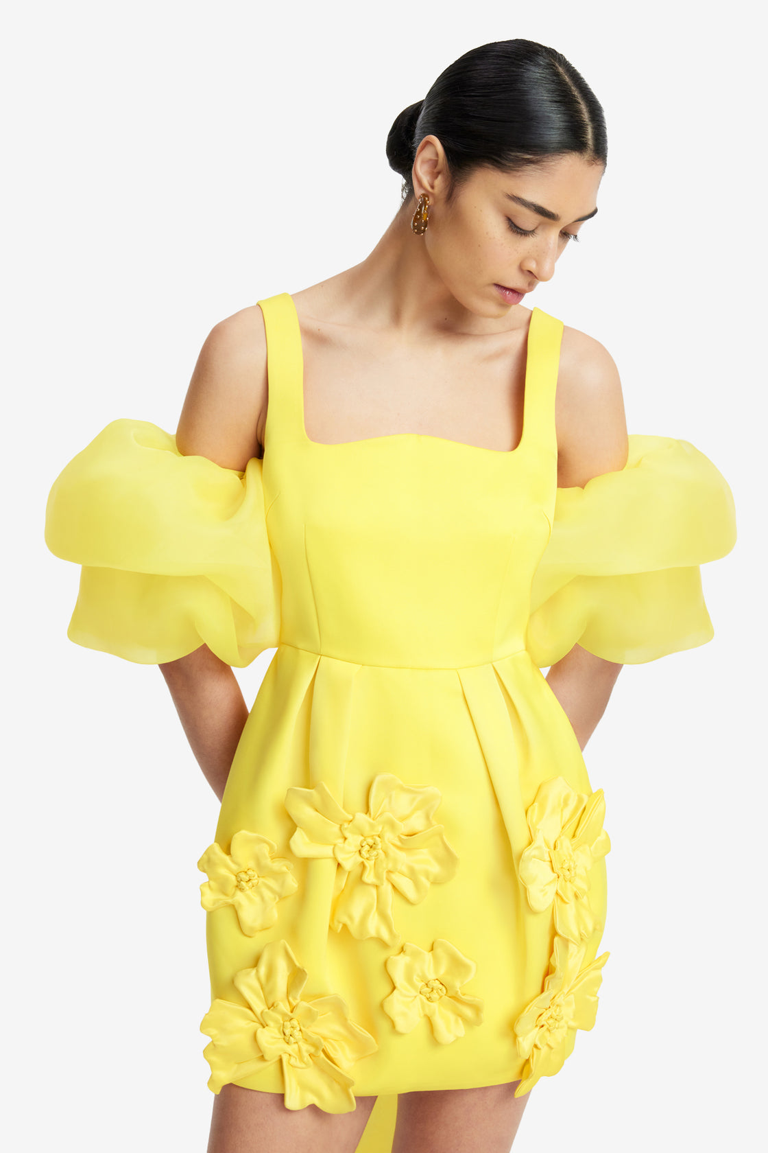 Exclusive LEO LIN Piper Appliqué Mini Dress & Cape Set – Sunshine