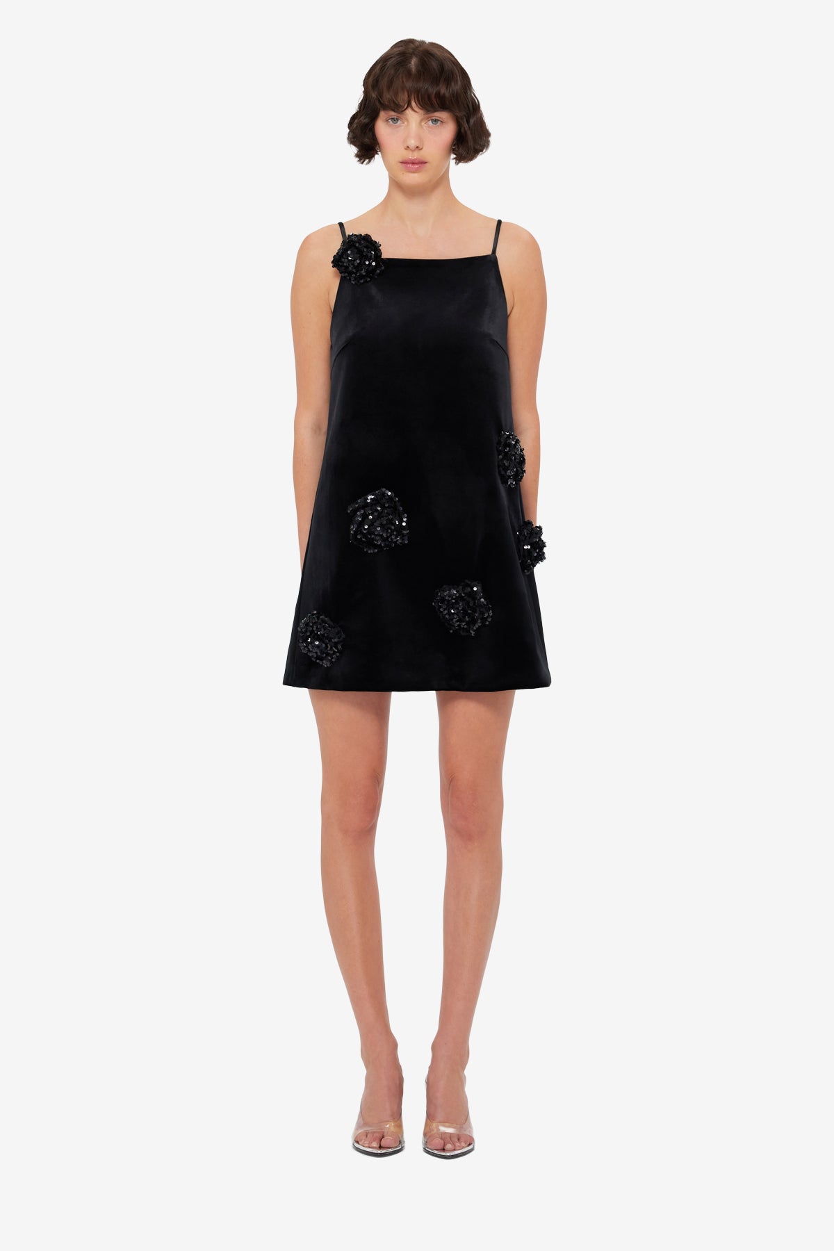 【Leo Lin】Leia Velvet Mini Dress Leia Velvet Mini Dress - Onyx – LEO LIN