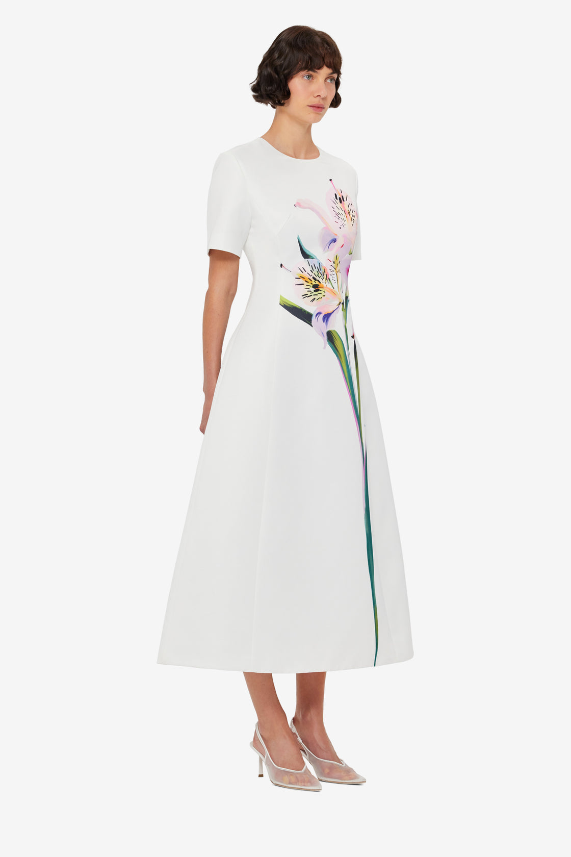 Caroline Short Sleeve Midi Dress - Lily Print in Snow