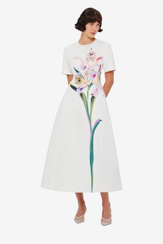 Caroline Short Sleeve Midi Dress - Lily Print in Snow