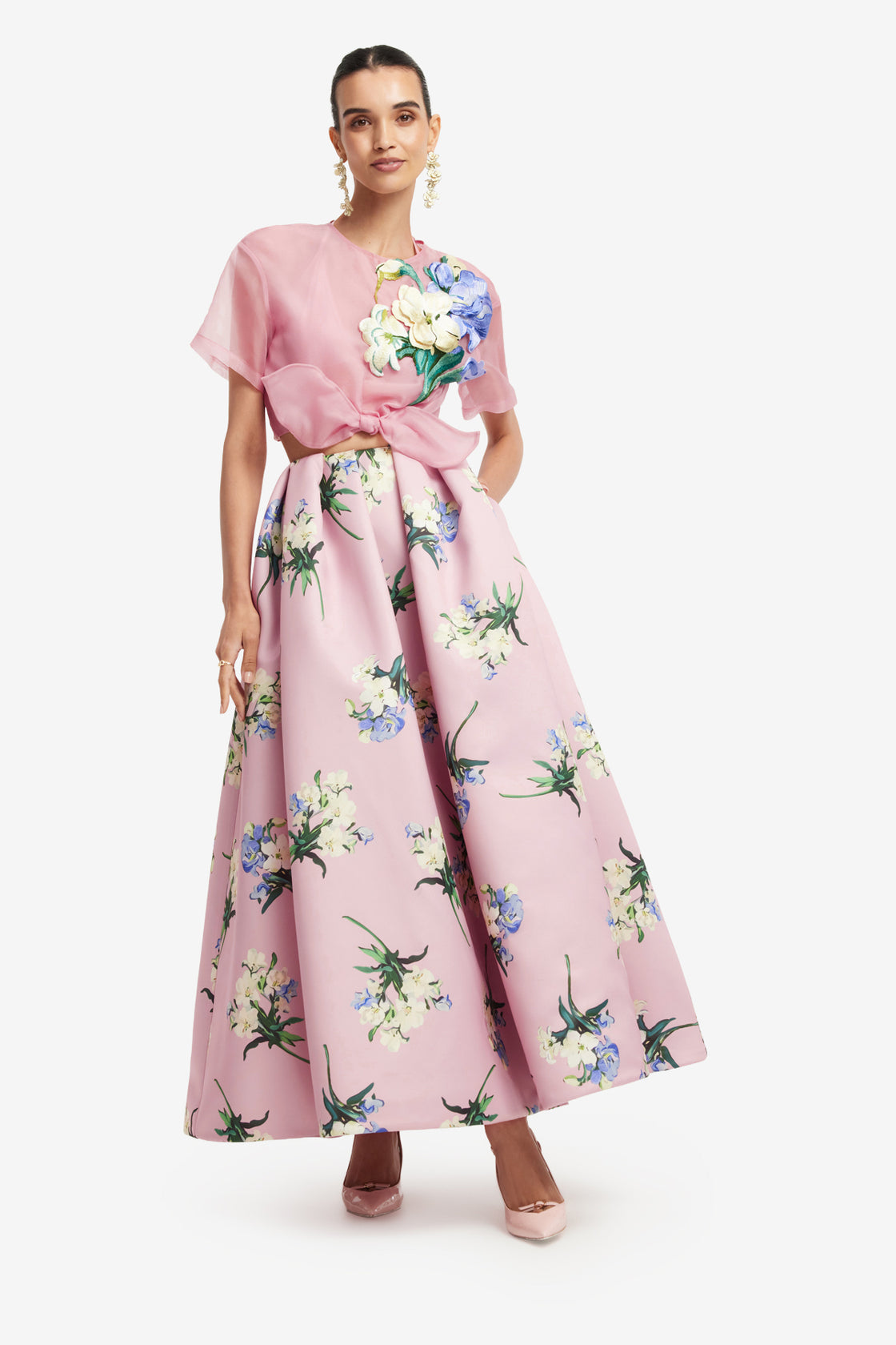 Exclusive LEO LIN Riley Embroidered Sleeve Top - Bouquet Print in Pastel Pink
