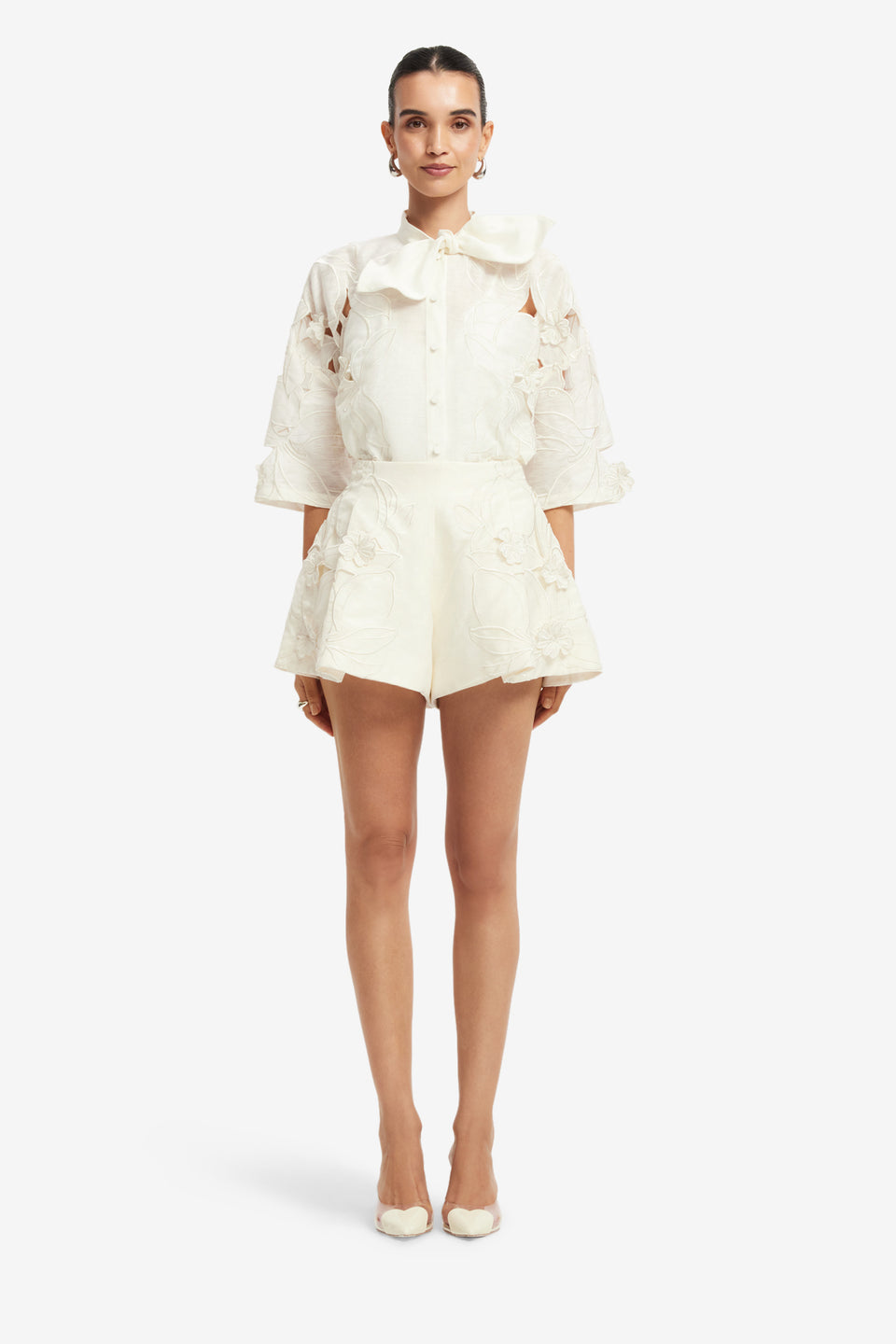 Exclusive LEO LIN Abby Applique Shorts - Snow
