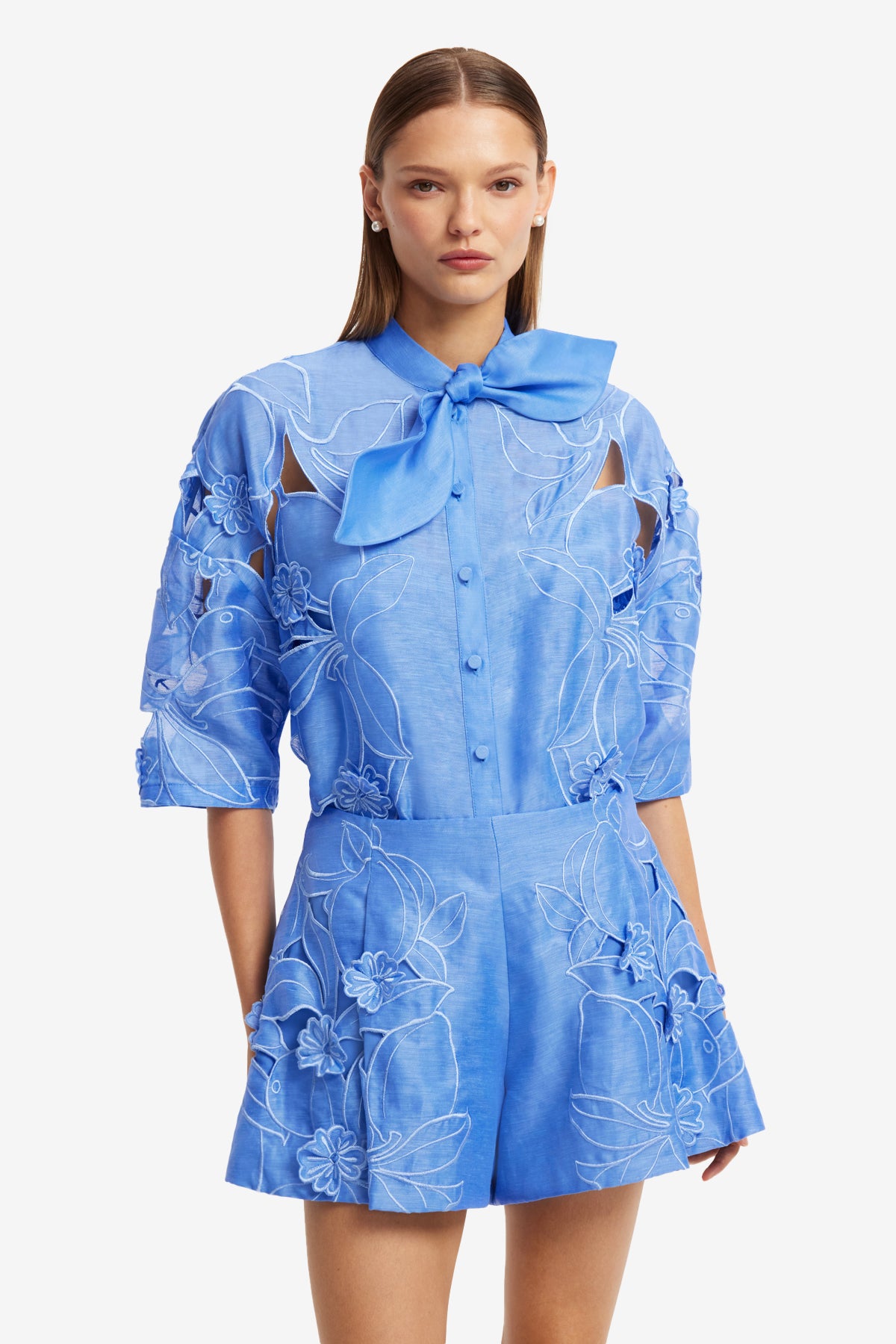 Brooklyn Appliqué Bow Puff Sleeve Top - Azure – LEO LIN