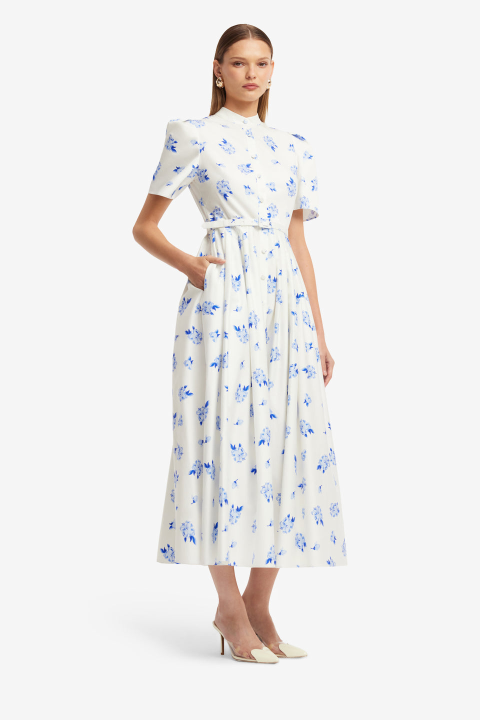 Exclusive LEO LIN Bianca Short Sleeve Midi Dress - Ditsy Floral Print in Snow