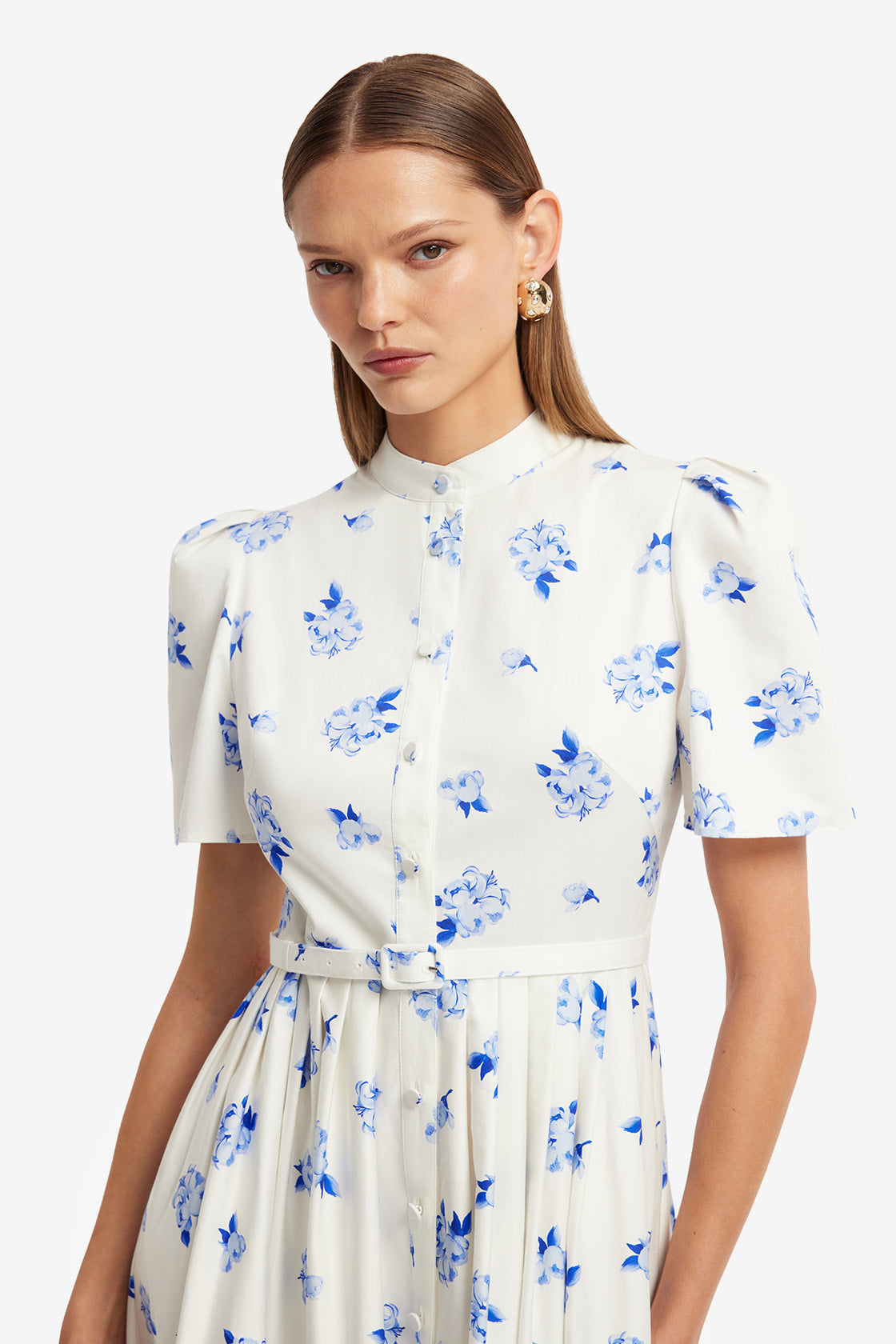 Exclusive LEO LIN Bianca Short Sleeve Midi Dress - Ditsy Floral Print in Snow