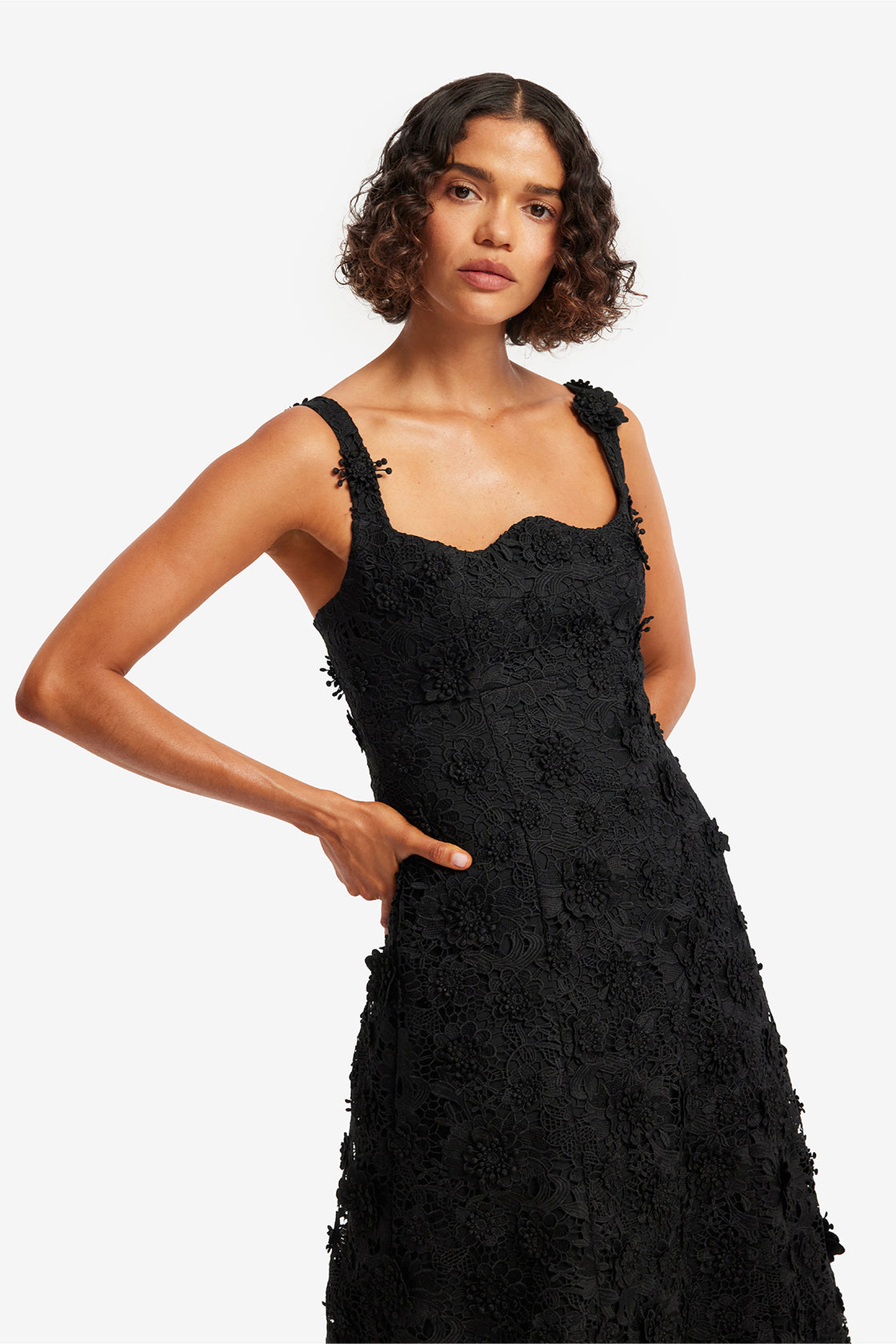 Exclusive LEO LIN Odette Lace Midi Dress - Ebony