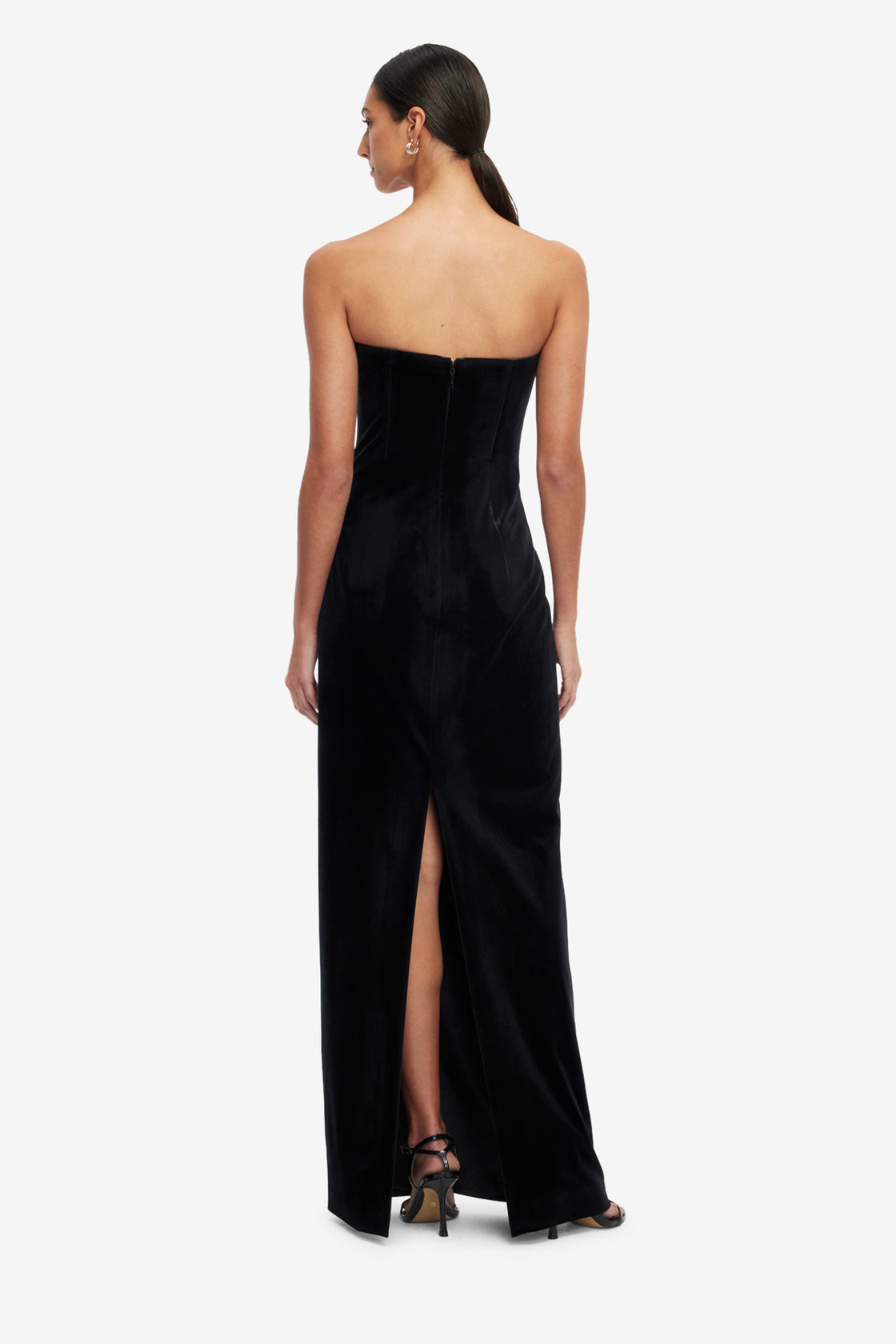 Exclusive LEO LIN Marilyn Velvet Gown - Ebony