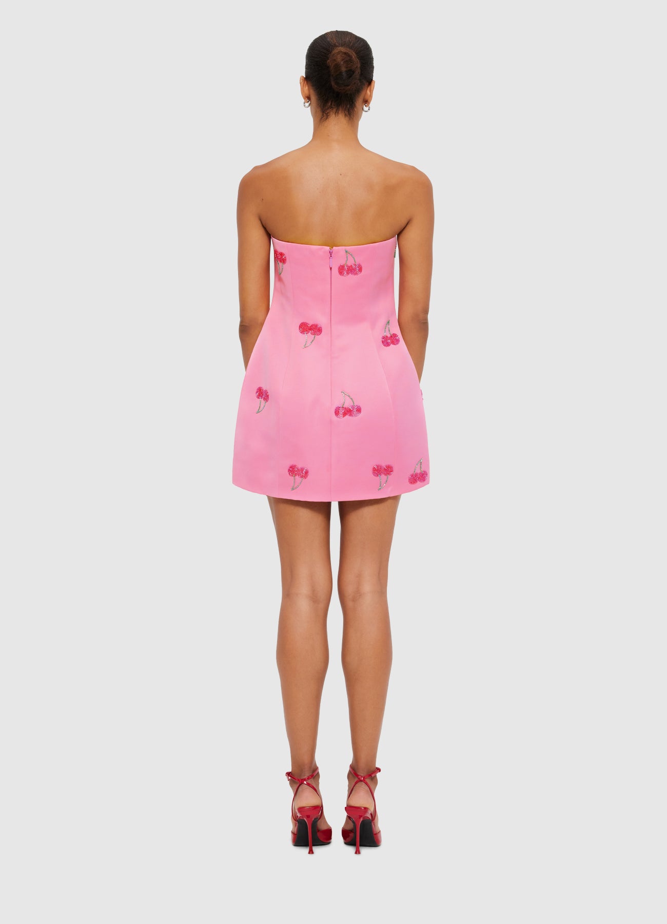 【etre loin】Rose embossed mini dress Roselle Embellished Bustier Mini Dress - Pink Cherry Beading