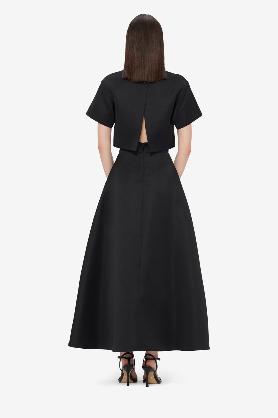 Exclusive Leo Lin Indie Appliqué Sleeve Top in Iris Print in Ebony